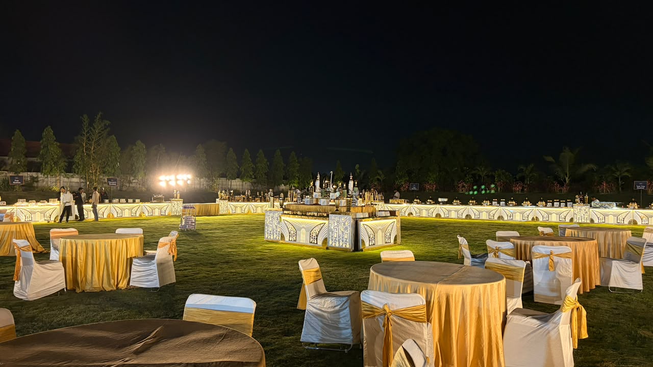 The Grand Lawn arranged for an evening celebration